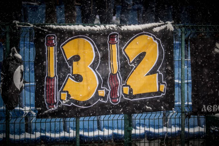 Unieke Sofiaderby: sneeuw, vechtvoetbal en geluidsgeweld