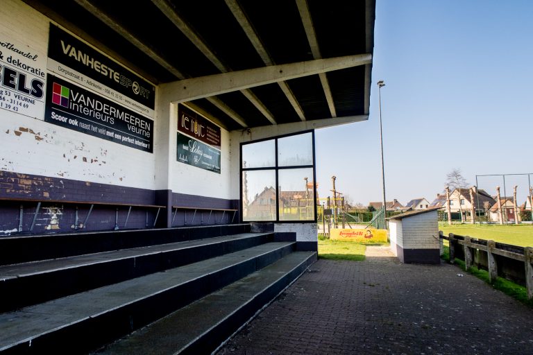 Adinkerke LR 12 van 20