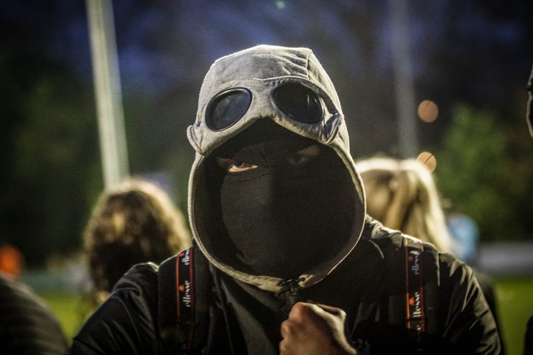 Ultras Eerbeek tegen Dieren Youth in doordeweekse derby
