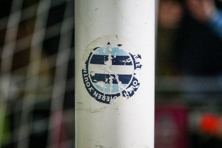Ultras Eerbeek tegen Dieren Youth in doordeweekse derby