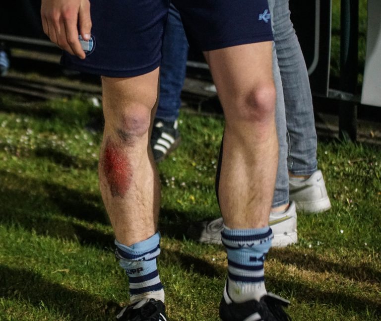 Ultras Eerbeek tegen Dieren Youth in doordeweekse derby