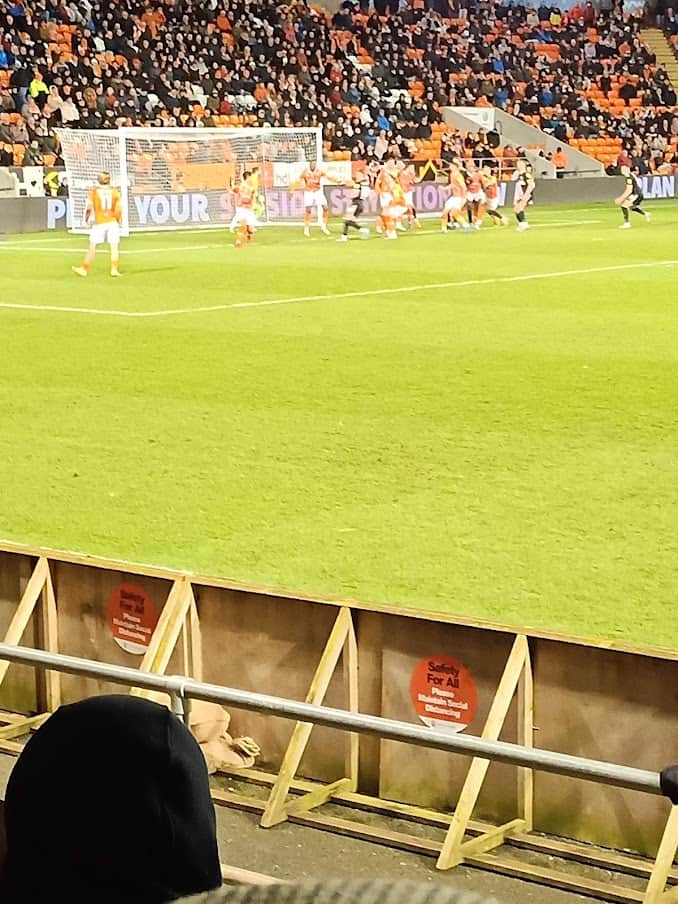 Terug naar Sheffield, verslag van een voetbalreis.
