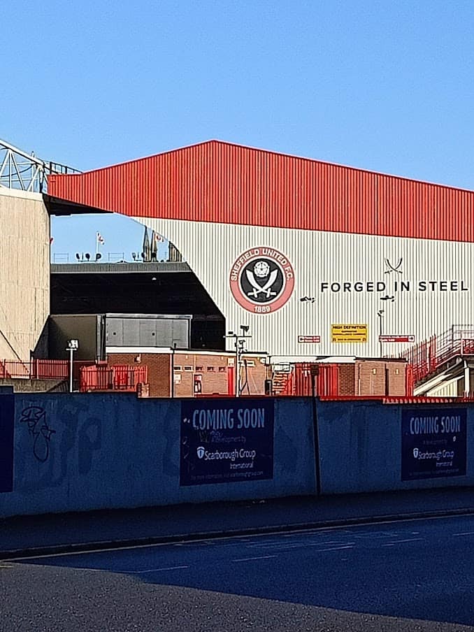 Terug naar Sheffield, verslag van een voetbalreis.