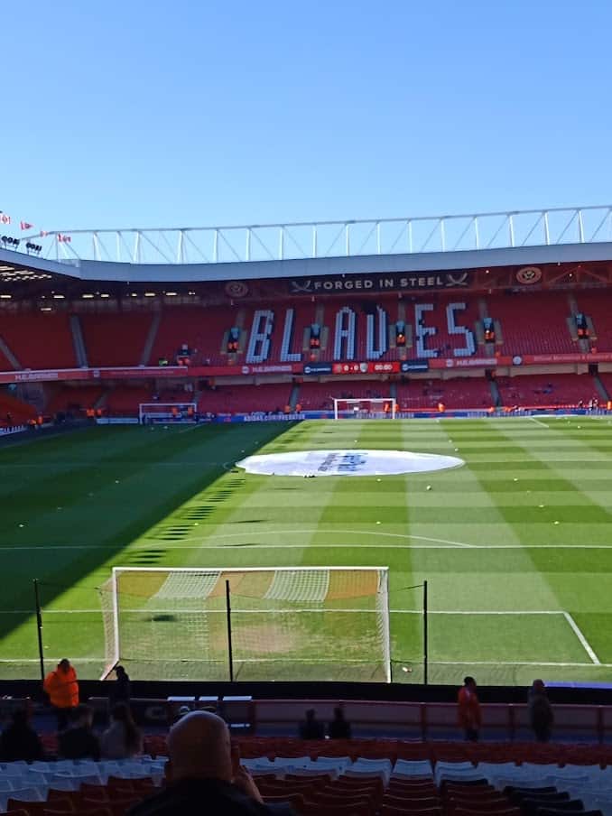 Terug naar Sheffield, verslag van een voetbalreis.