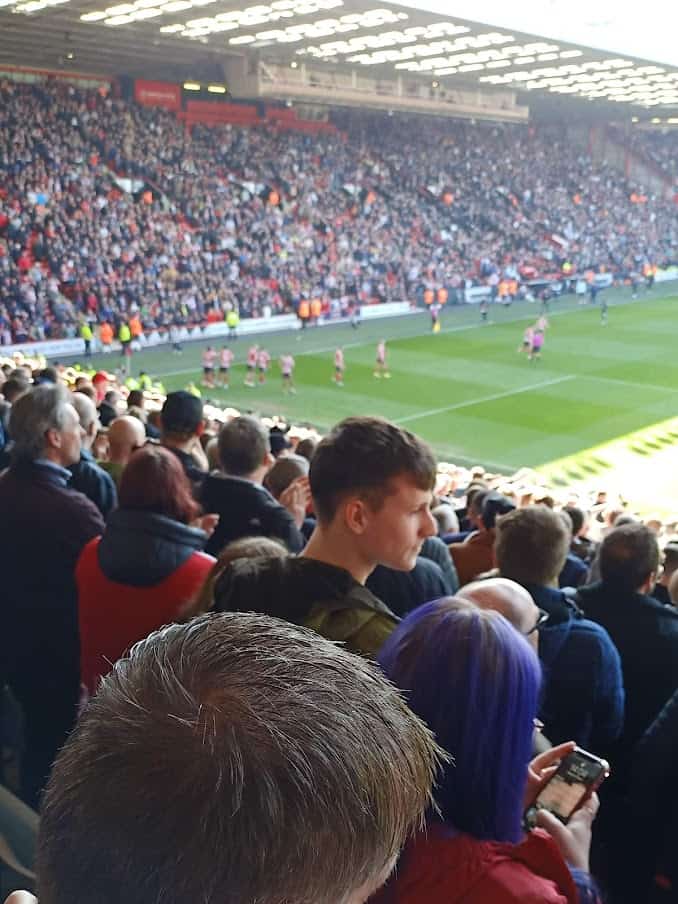 Terug naar Sheffield, verslag van een voetbalreis.