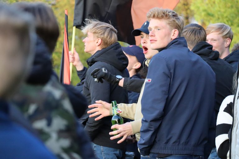 Ultras Eerbeek tegen Dieren Youth in doordeweekse derby