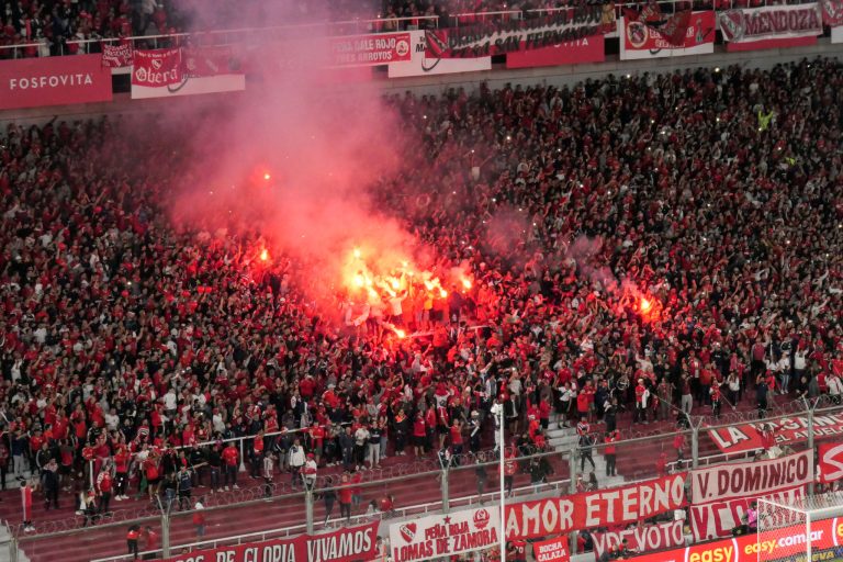 Argentinië special: bloedzuigers Racing pakken Clásico de Avellaneda