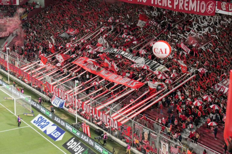 Argentinië special: bloedzuigers Racing pakken Clásico de Avellaneda