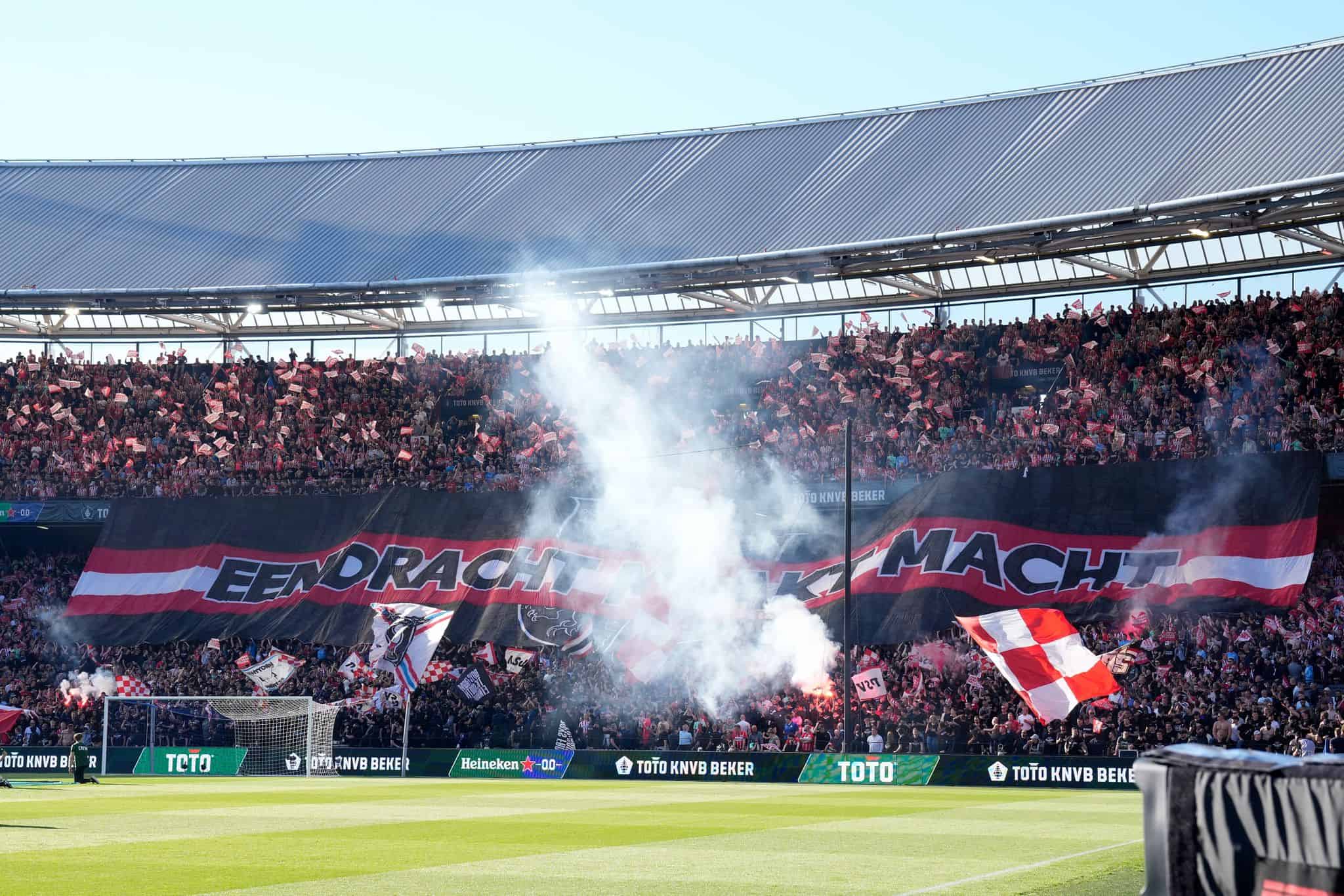 ‘Parterrevakken dicht bij bekerfinale’