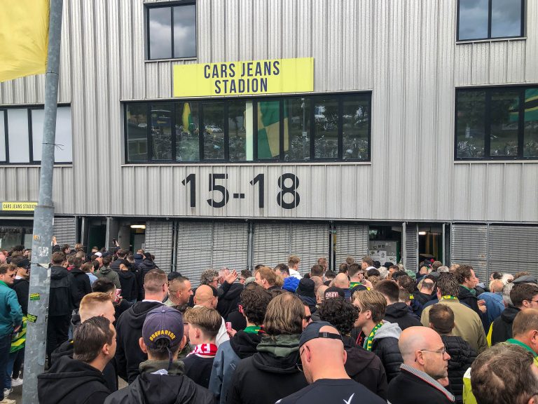 Eredivisiedroom ADO Den Haag spat uiteen na chaotische avond