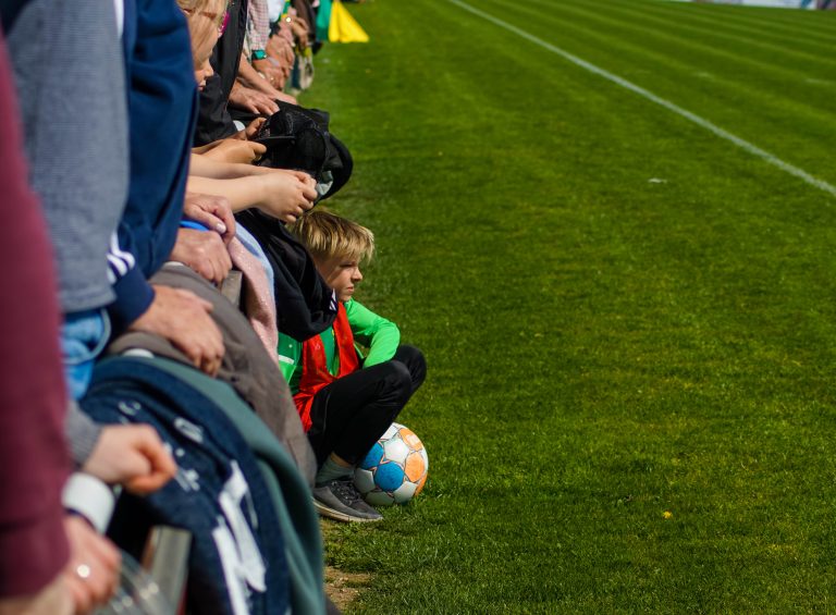 Ultras Alemannia Aachen nemen dorpj Straelen over bij degradatiekraker