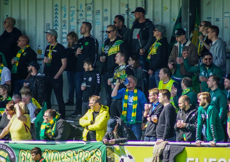Ultras Alemannia Aachen nemen dorpj Straelen over bij degradatiekraker