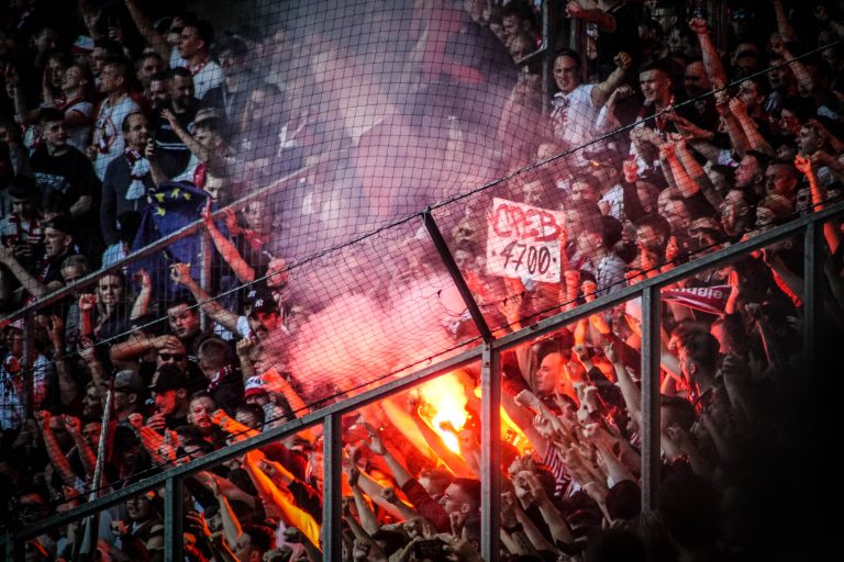 FC Köln de baas in de Rheinland derby