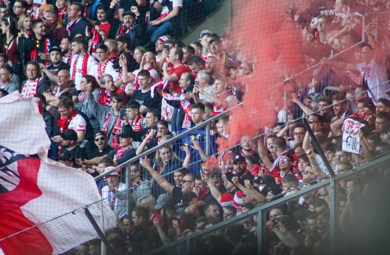 FC Köln de baas in de Rheinland derby