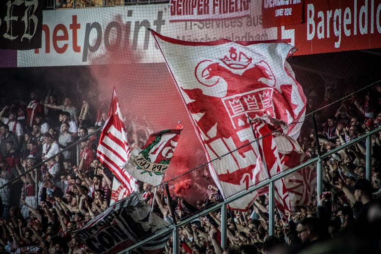 FC Köln de baas in de Rheinland derby
