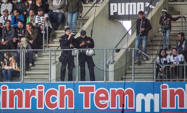 FC Köln de baas in de Rheinland derby