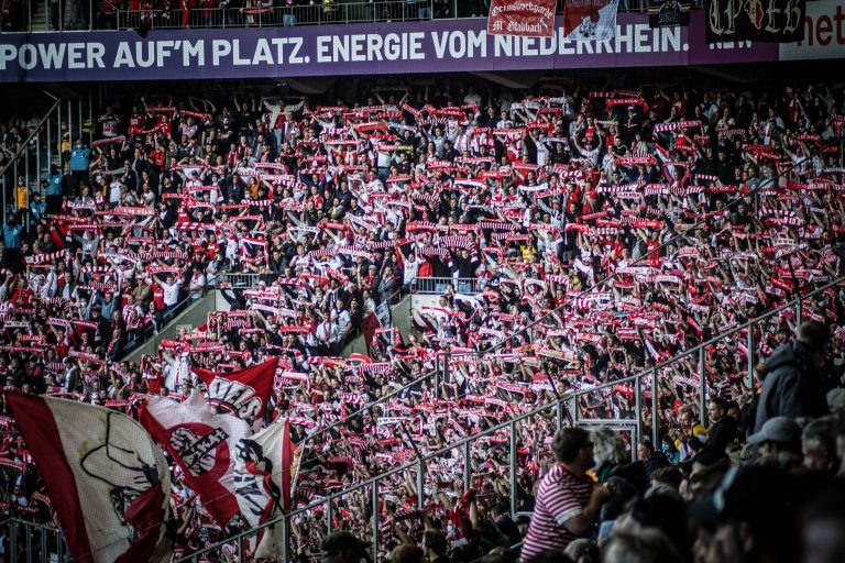 FC Köln de baas in de Rheinland derby