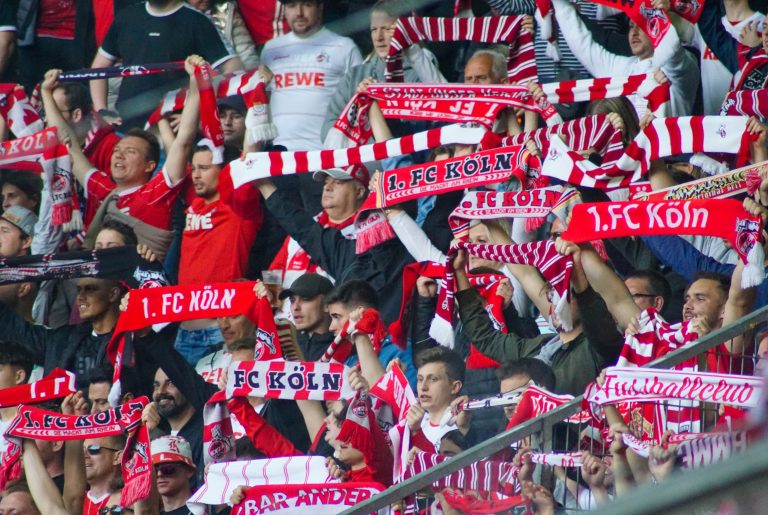 FC Köln de baas in de Rheinland derby
