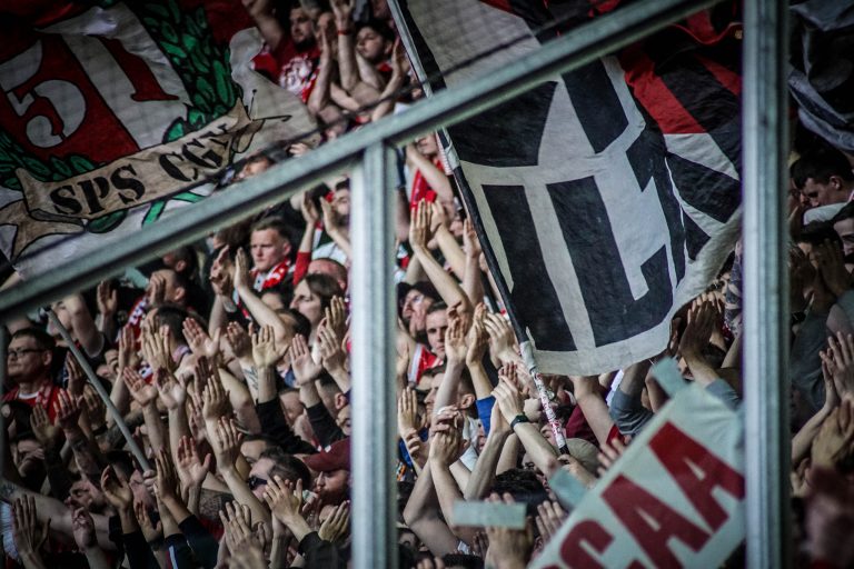 FC Köln de baas in de Rheinland derby