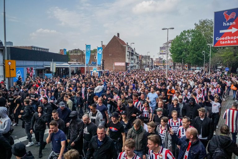 Magistrale spandoeken Tilburg Tifosi zetten toon voor heerlijke avond