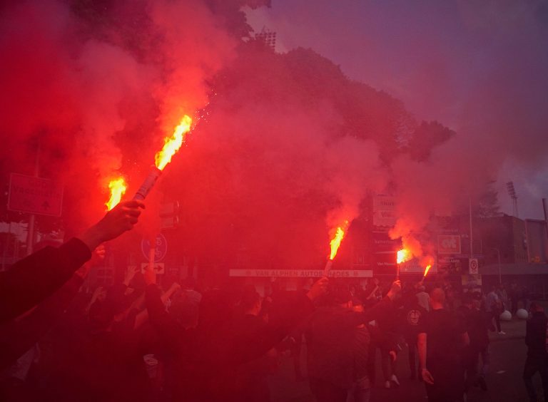 Magistrale spandoeken Tilburg Tifosi zetten toon voor heerlijke avond