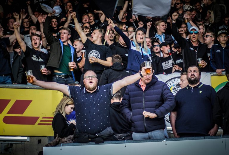 Magistrale spandoeken Tilburg Tifosi zetten toon voor heerlijke avond