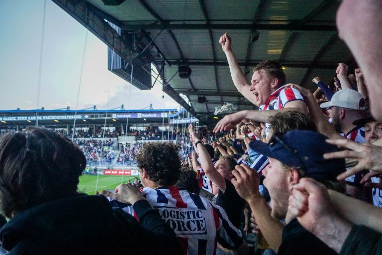 Magistrale spandoeken Tilburg Tifosi zetten toon voor heerlijke avond