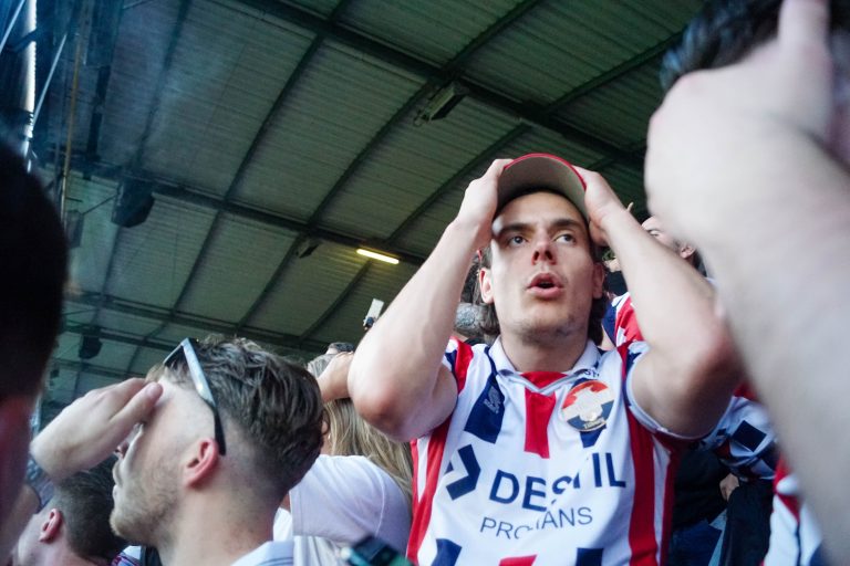 Magistrale spandoeken Tilburg Tifosi zetten toon voor heerlijke avond