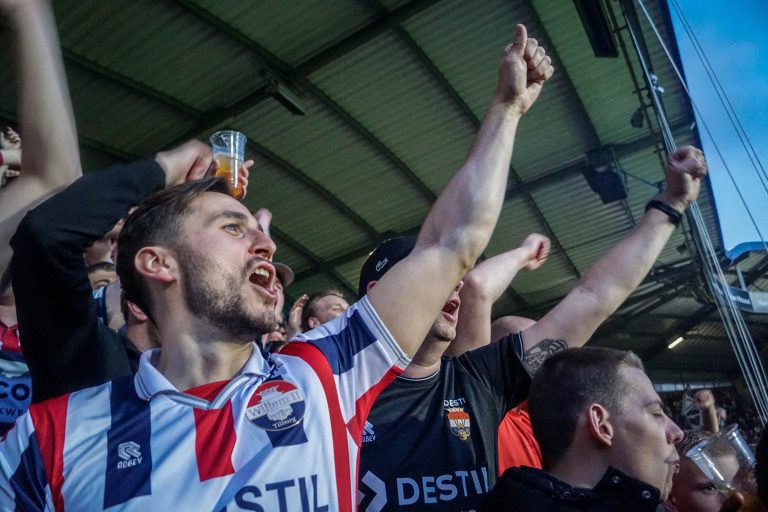 Magistrale spandoeken Tilburg Tifosi zetten toon voor heerlijke avond
