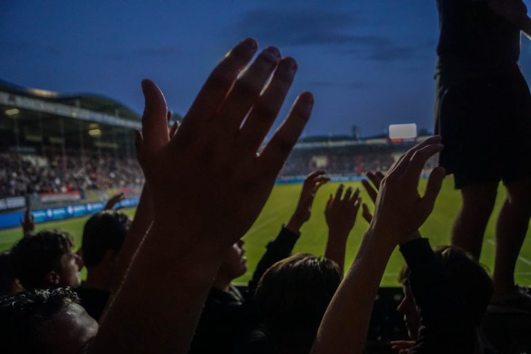 Magistrale spandoeken Tilburg Tifosi zetten toon voor heerlijke avond
