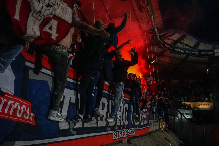 Magistrale spandoeken Tilburg Tifosi zetten toon voor heerlijke avond