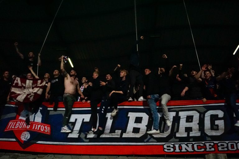 Magistrale spandoeken Tilburg Tifosi zetten toon voor heerlijke avond