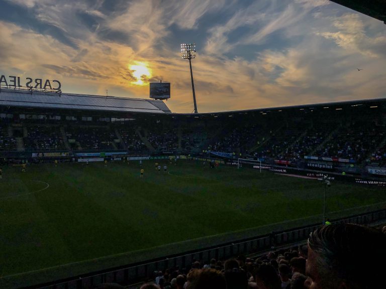 Sfeervolle avond op Midden-Noord laat ADO dromen van promotie