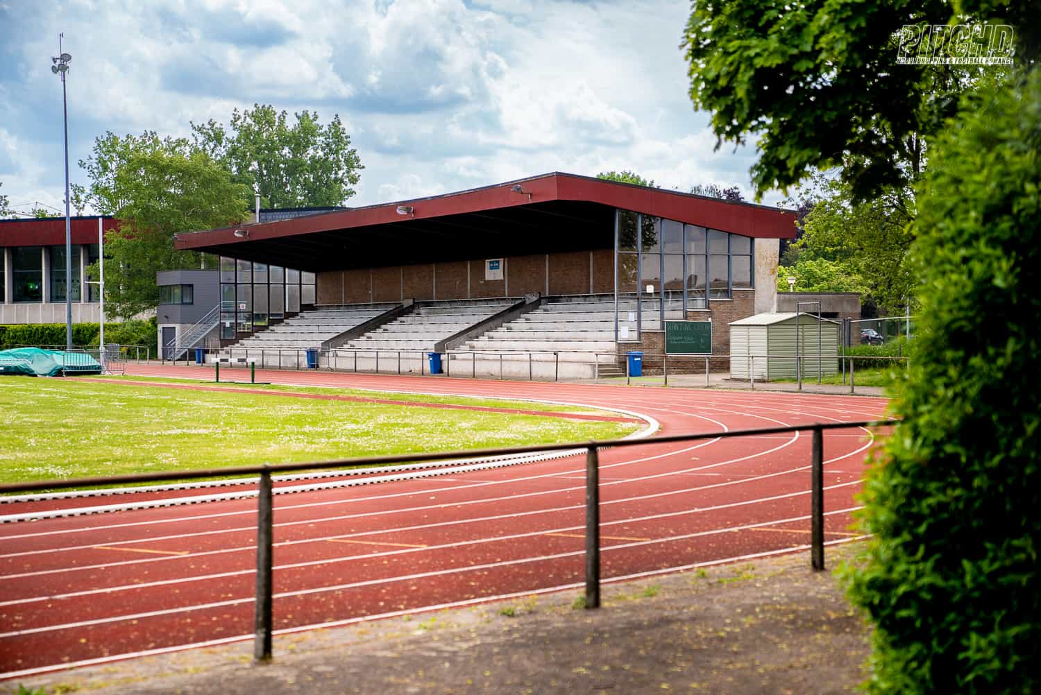 Multifunctioneel stadion in Aartselaar