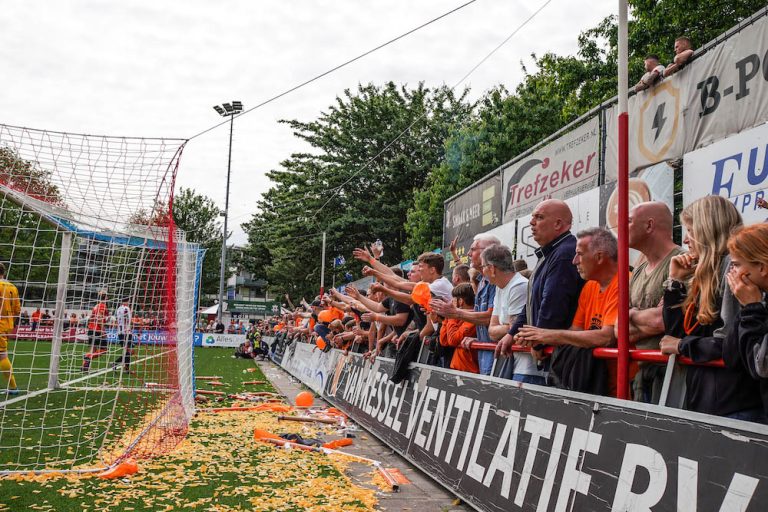 Maassluis Katwijk 54 van 55