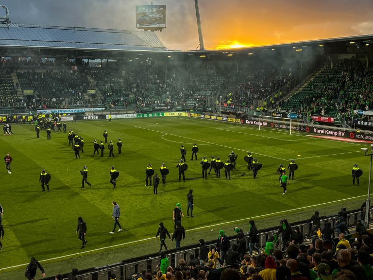 Eredivisiedroom ADO Den Haag spat uiteen na chaotische avond