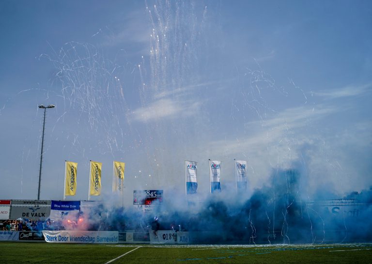 SDV Barneveld plaatst zich op bloedhete middag voor promotiefinale