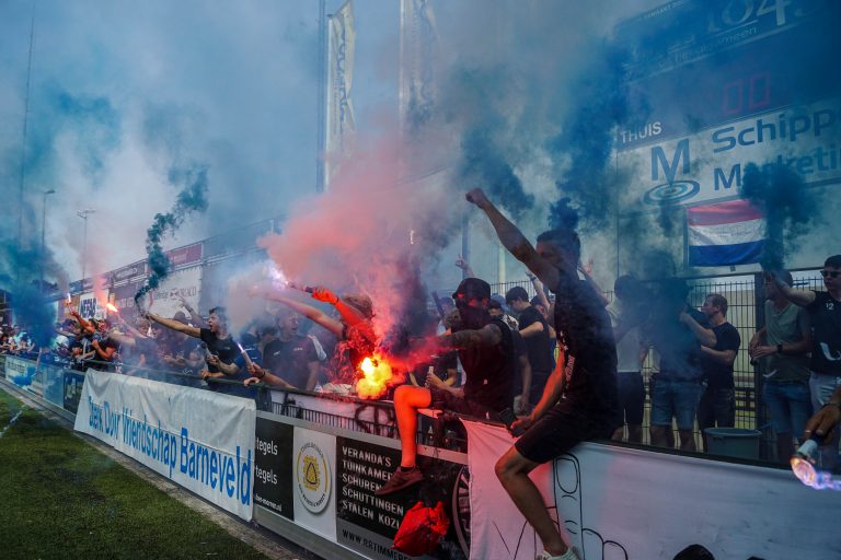 SDV Barneveld plaatst zich op bloedhete middag voor promotiefinale