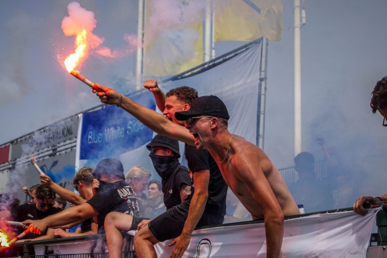 SDV Barneveld plaatst zich op bloedhete middag voor promotiefinale