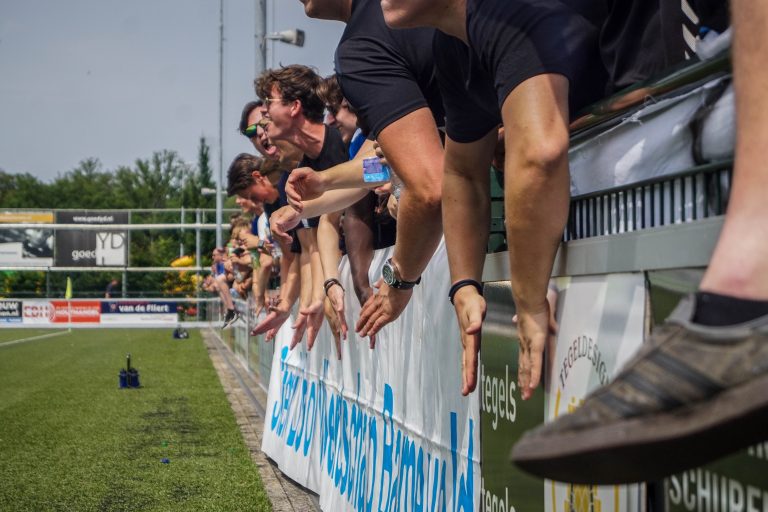 SDV Barneveld plaatst zich op bloedhete middag voor promotiefinale