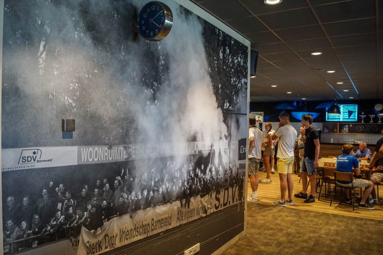 SDV Barneveld plaatst zich op bloedhete middag voor promotiefinale