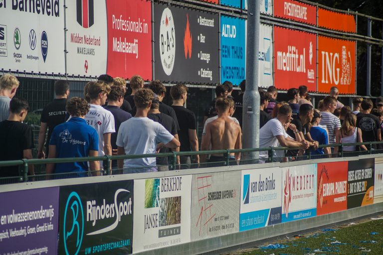 SDV Barneveld plaatst zich op bloedhete middag voor promotiefinale