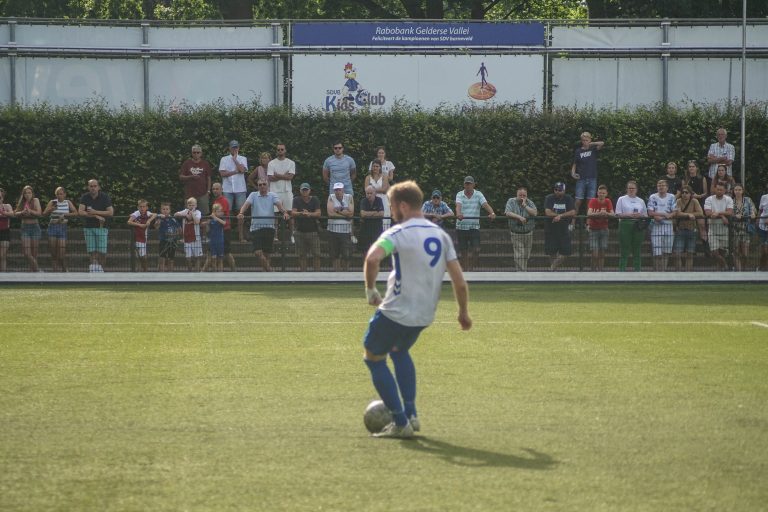 SDV Barneveld plaatst zich op bloedhete middag voor promotiefinale