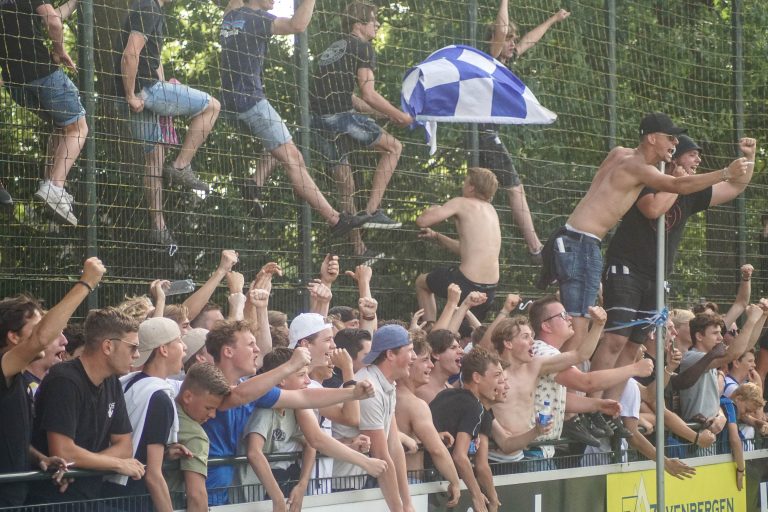SDV Barneveld plaatst zich op bloedhete middag voor promotiefinale