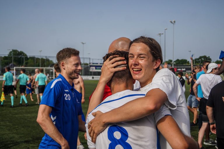 SDV Barneveld plaatst zich op bloedhete middag voor promotiefinale