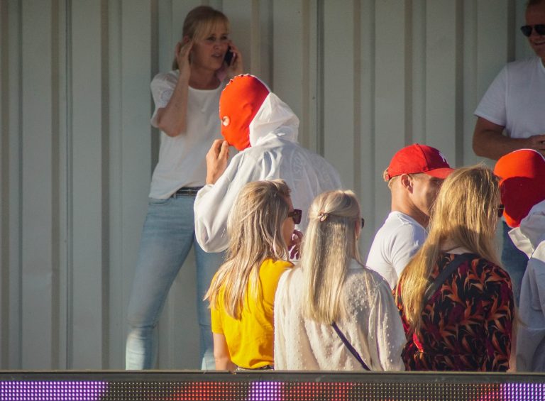 Bivaks, pyro en pogo; Kozakken Boys strijdt voor lijfsbehoud!