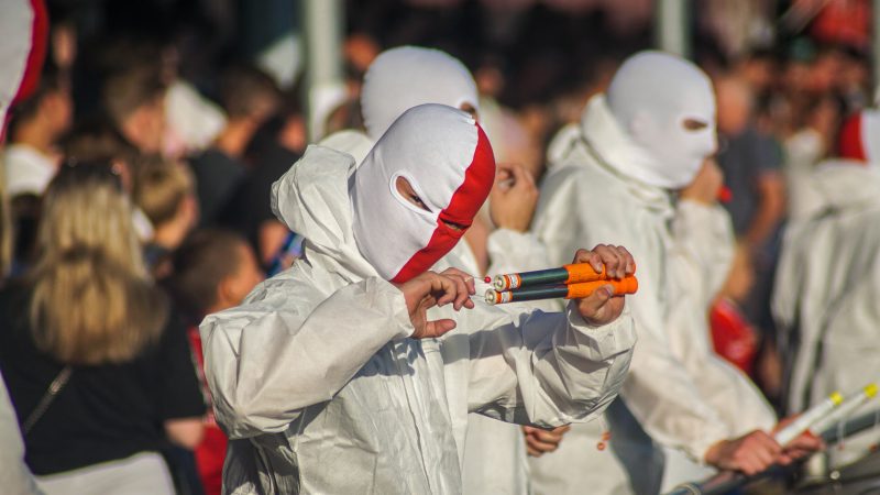 Bivaks, pyro en pogo; Kozakken Boys strijdt voor lijfsbehoud!