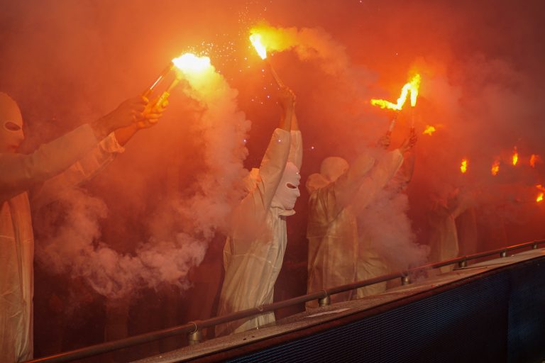 Bivaks, pyro en pogo; Kozakken Boys strijdt voor lijfsbehoud!