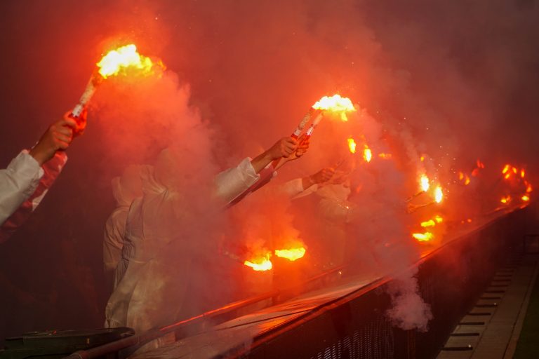 Bivaks, pyro en pogo; Kozakken Boys strijdt voor lijfsbehoud!