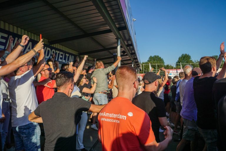 Bivaks, pyro en pogo; Kozakken Boys strijdt voor lijfsbehoud!